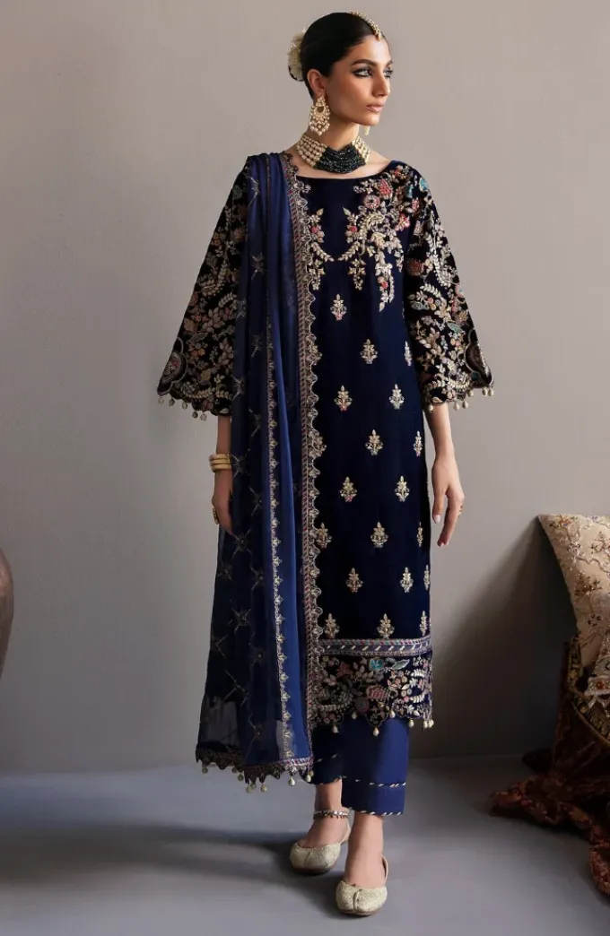 Arsheen Fashion look: embroidered evening attire